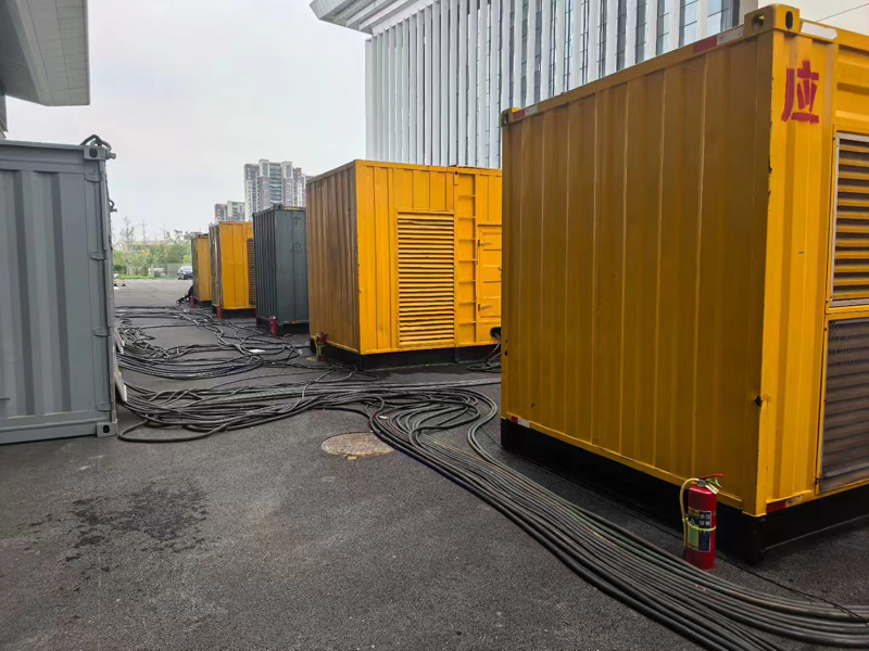 安化不同季节柴油发电机组保养有哪些注意事项？