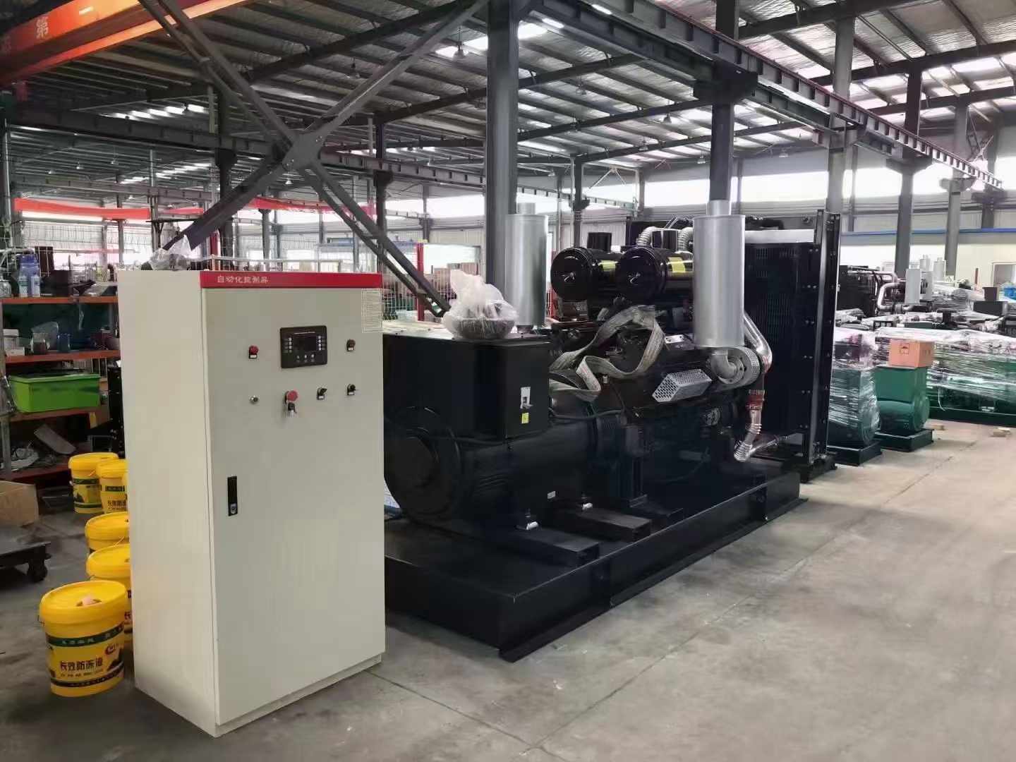 安化柴油发电机运行时的噪音和振动水平如何？